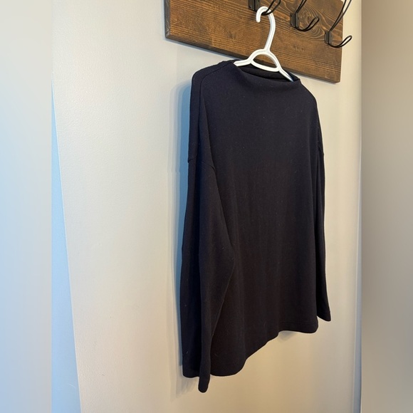 Uniqlo Navy Blue Cowl Neck Sweater size L - Picture 3 of 10